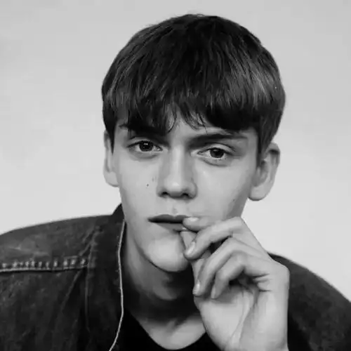 6686体育银牌作者Una