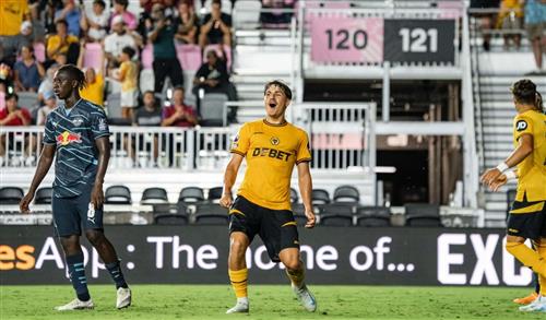 Волки против РБ Лейпциг