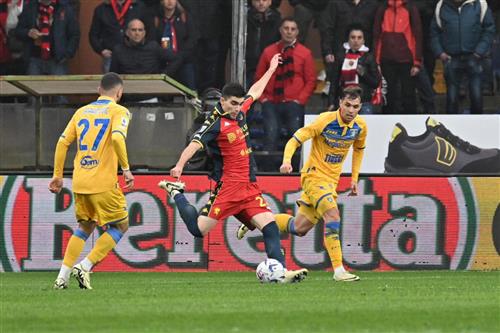 Генуя против Фрозиноне