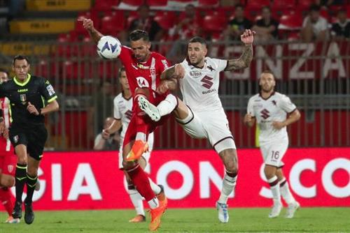 Турин против Монцы