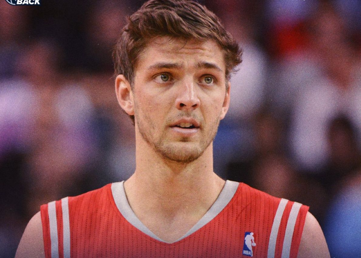 Парсонс: Я проходил физическое тестирование, носил браслеты и две или три пары носков, и я был на дюйм выше.