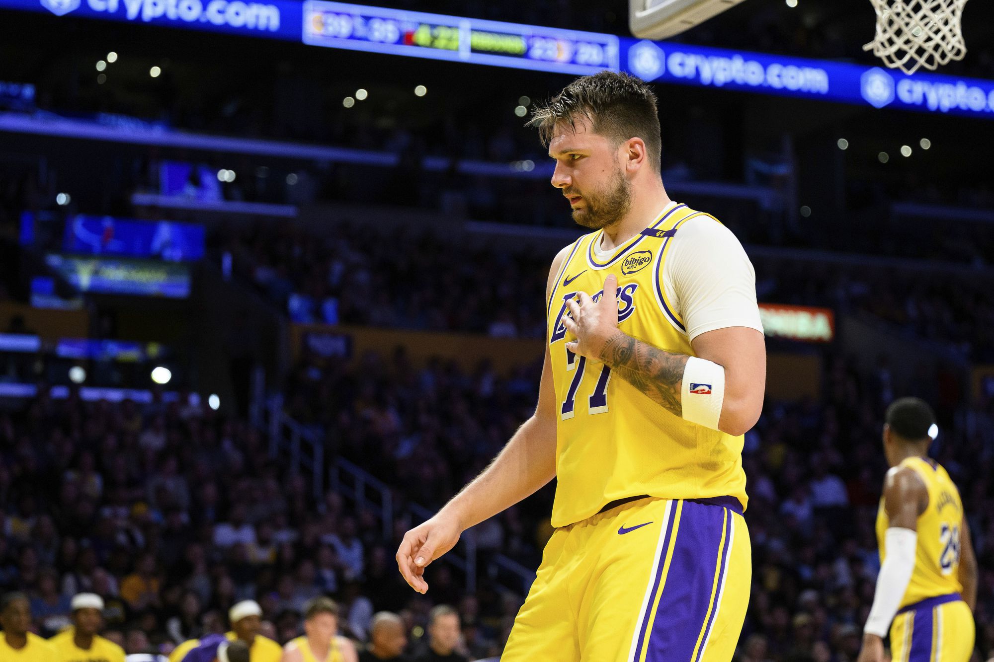 Конкурентный статус вялый! Дончич и Ривз набрали всего 32 очка и допустили 9 ошибок.